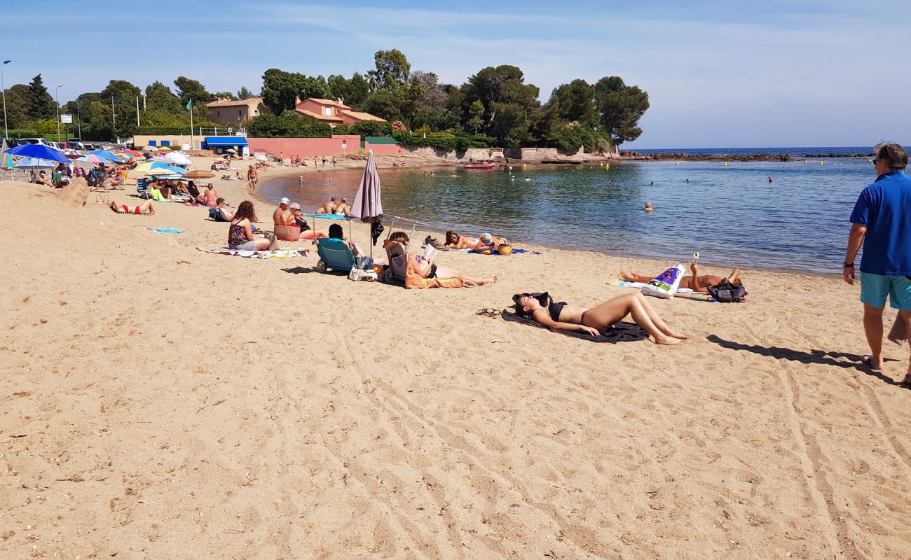 Photo of Plage de la Peguiere with bright sand surface