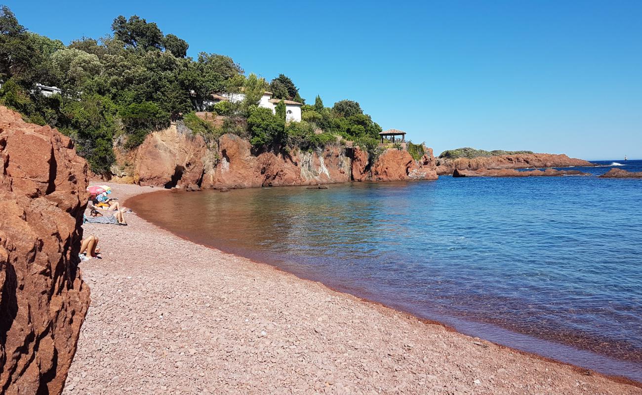 Photo of Plage des Lucioles with light pebble surface