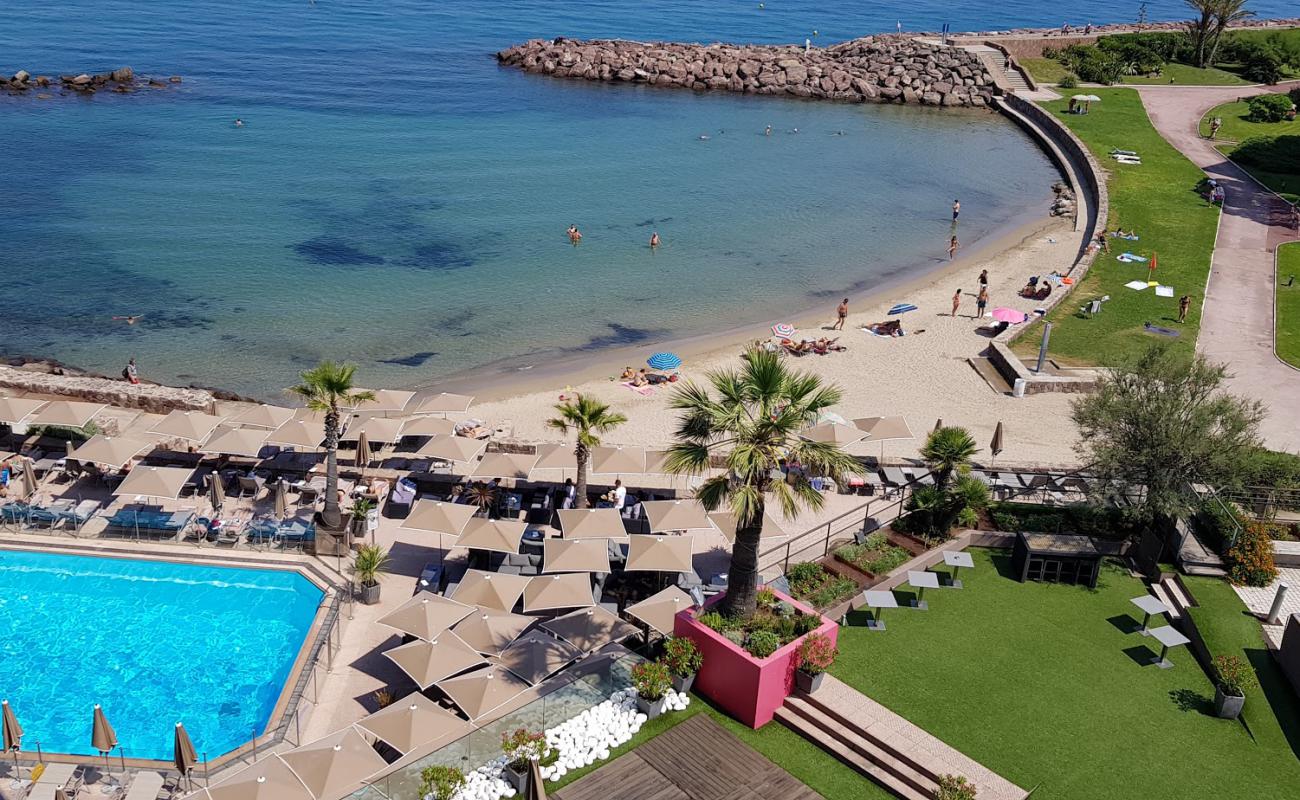 Photo of Pullman hotel beach with bright fine sand surface