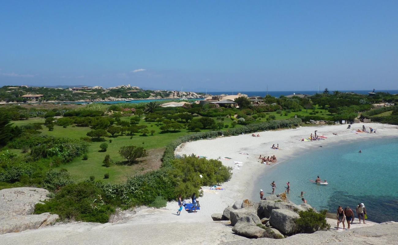 Photo of Cala Di Chiorneri beach III with bright fine sand surface