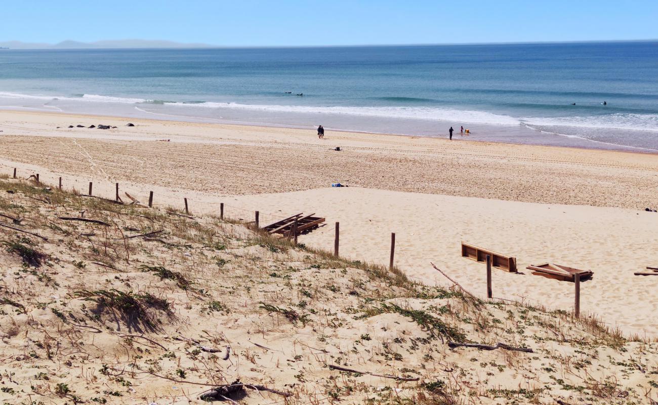 Photo of Plage des Bourdaines with bright sand surface