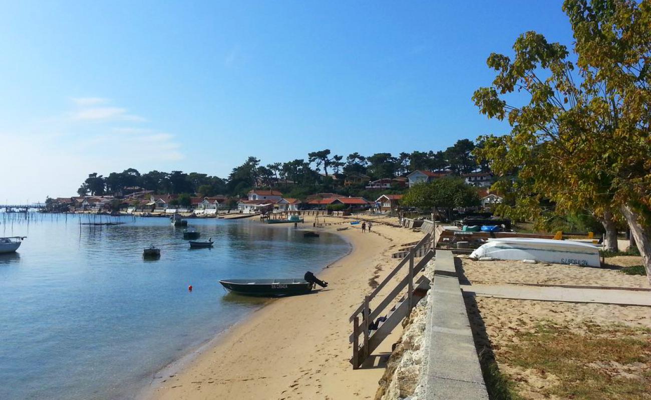 Photo of Plage de la Vigne with bright sand surface