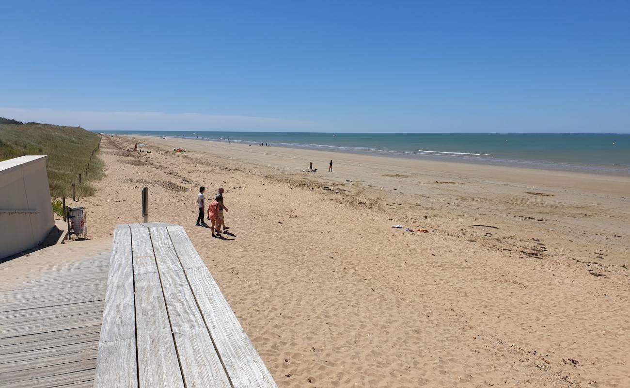 Photo of Notredame De Monts beach with bright sand surface