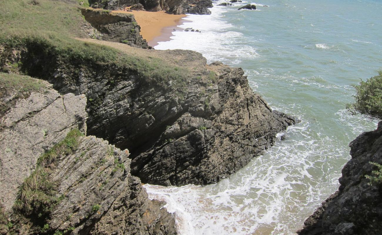 Photo of Fontenis beach with bright sand surface