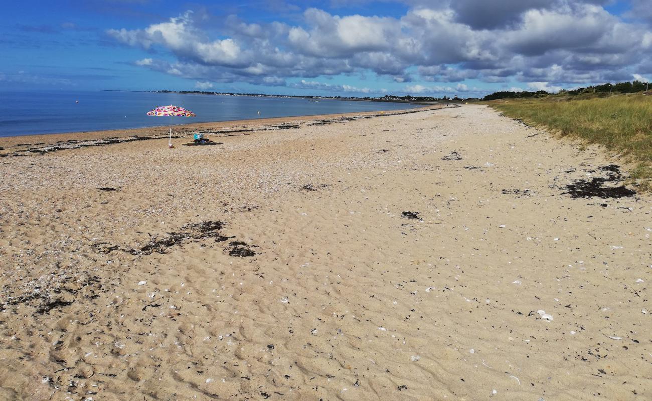 Photo of Plage de Kervoyal with light sand &  pebble surface