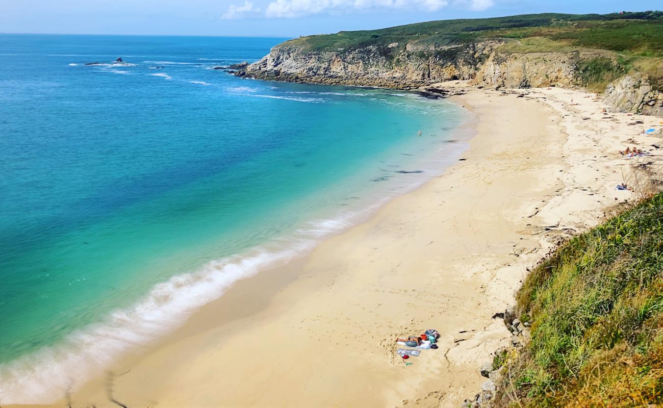 Photo of Plage de Corsen with bright sand surface