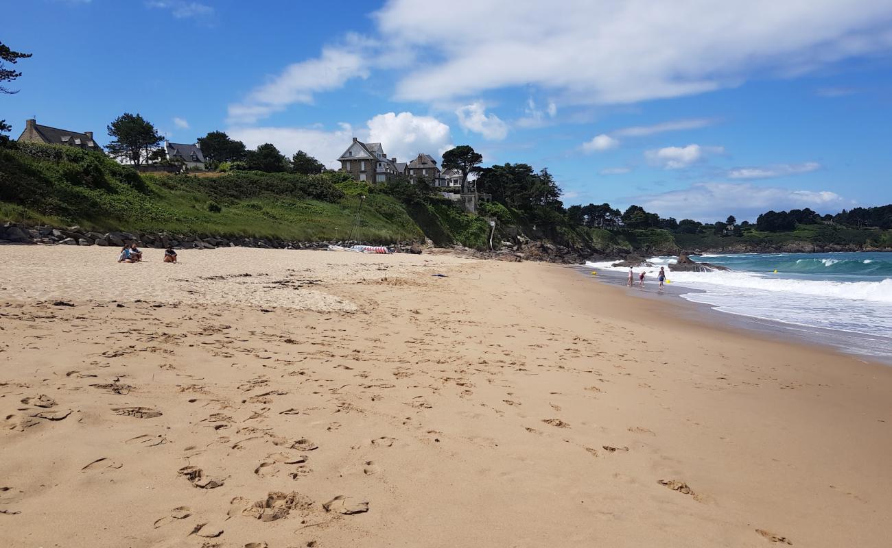 Photo of Plage de La Fourberie with bright sand surface