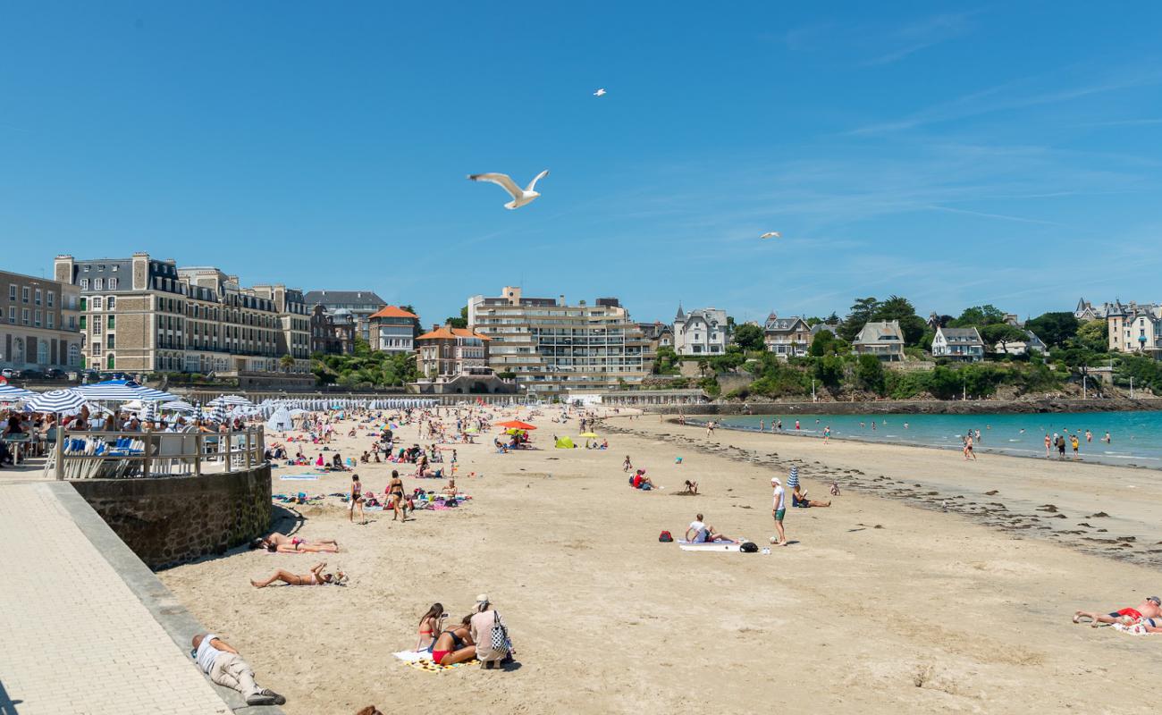 Photo of Plage de l'Ecluse with bright sand surface