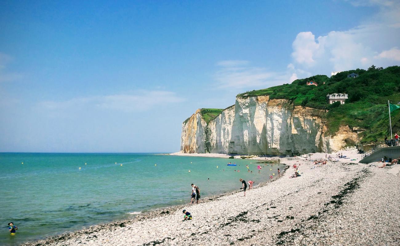 Photo of Plage de Saint-Pierre-en-Port with light pebble surface