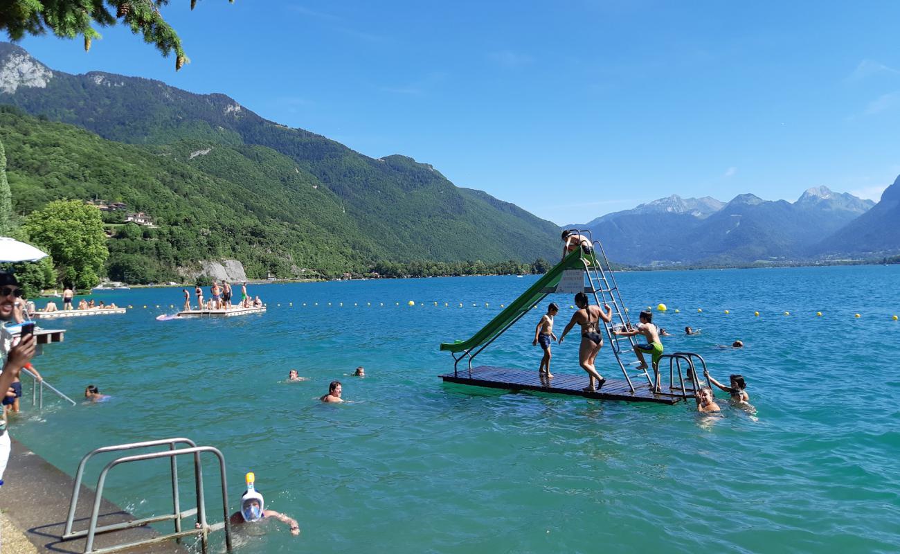 Photo of Plage Municipale de Talloires with concrete cover surface