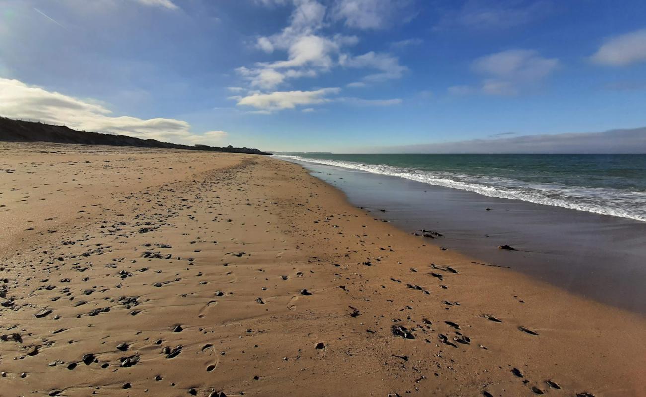 Photo of Plage Saint Martin with bright sand surface