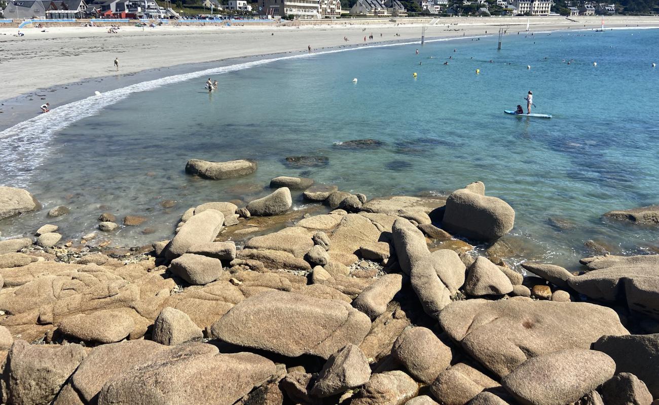 Photo of Trebeurden Beach with bright sand surface