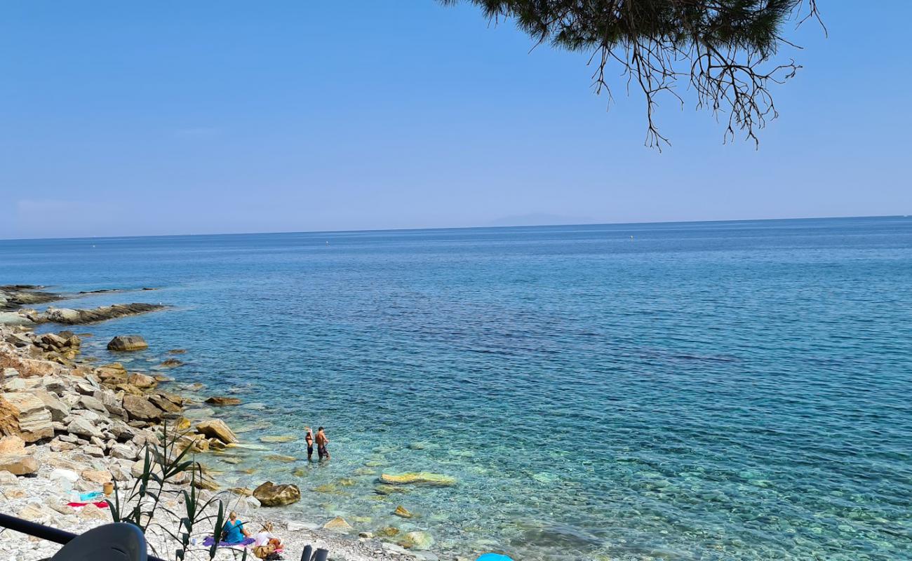 Photo of Plage Capinca with gray pebble surface