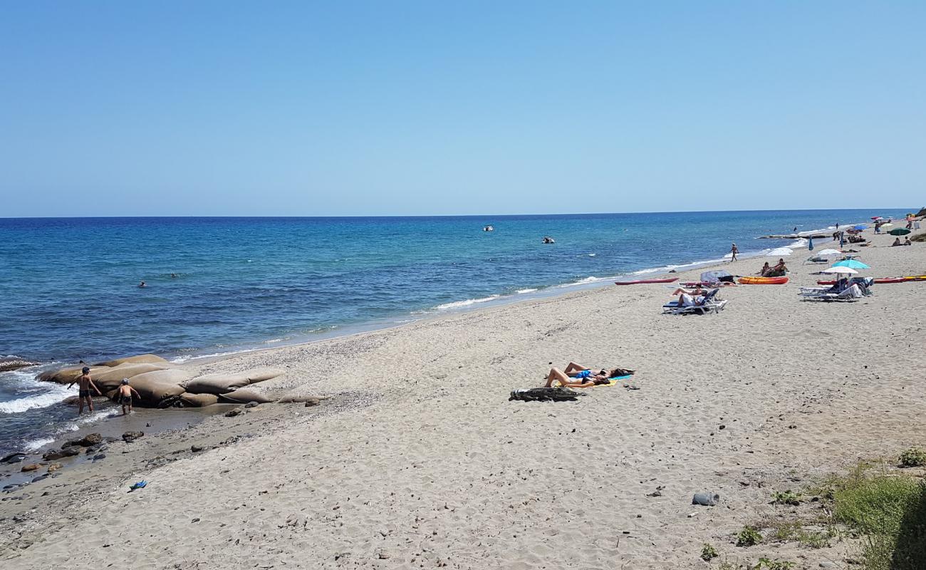 Photo of Plage Le Campoloro with bright sand surface