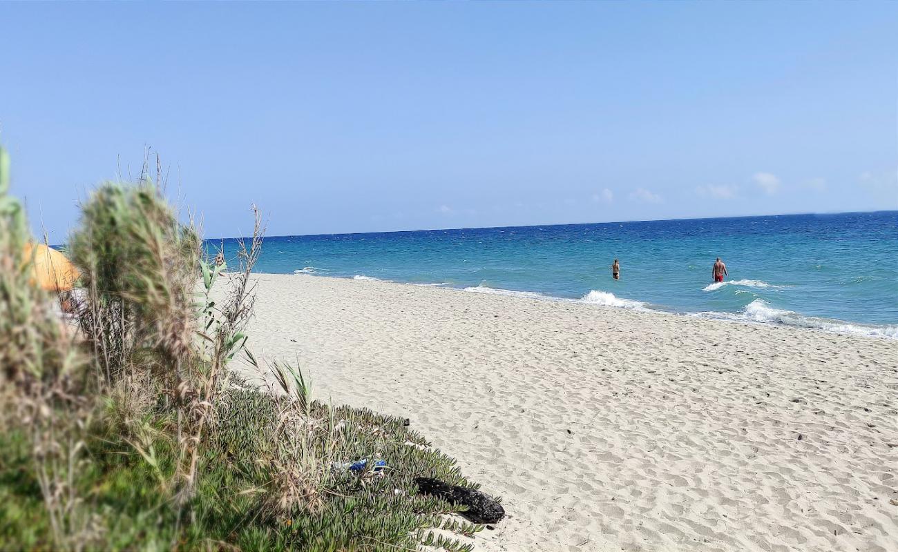 Photo of Plage de Tallone with bright sand surface