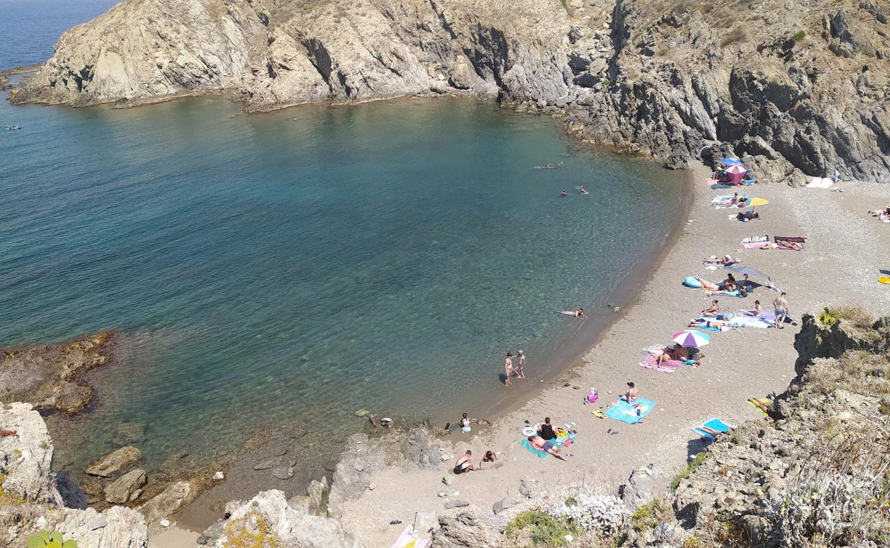 Photo of Plage du Troc with gray fine pebble surface