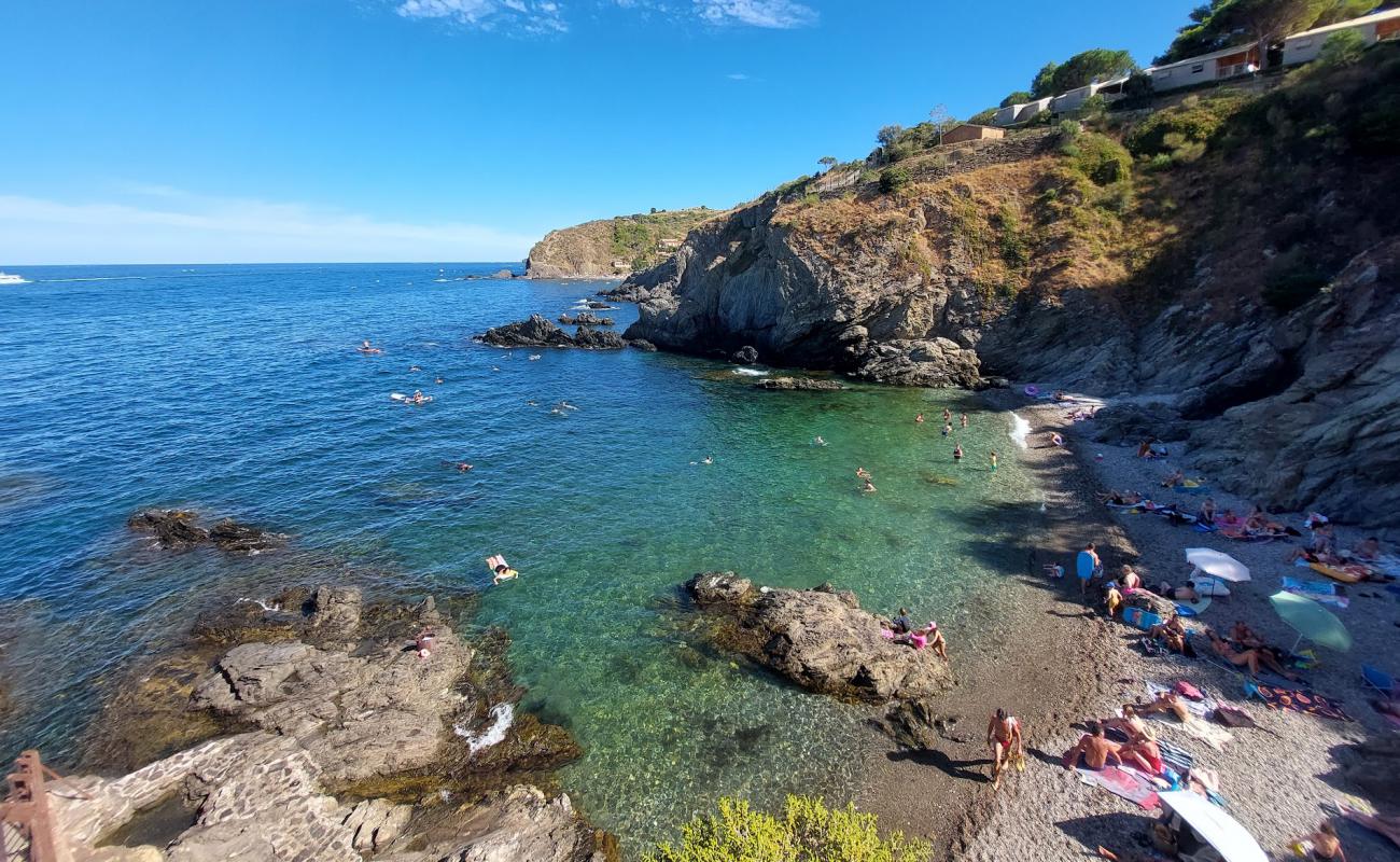 Photo of Plage Les Criques de Porteils with gray fine pebble surface