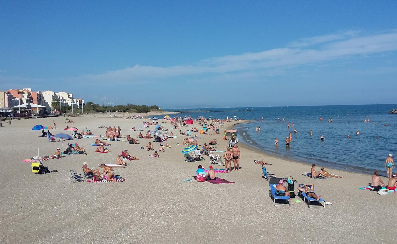 Photo of La Roquille Plage with bright sand surface