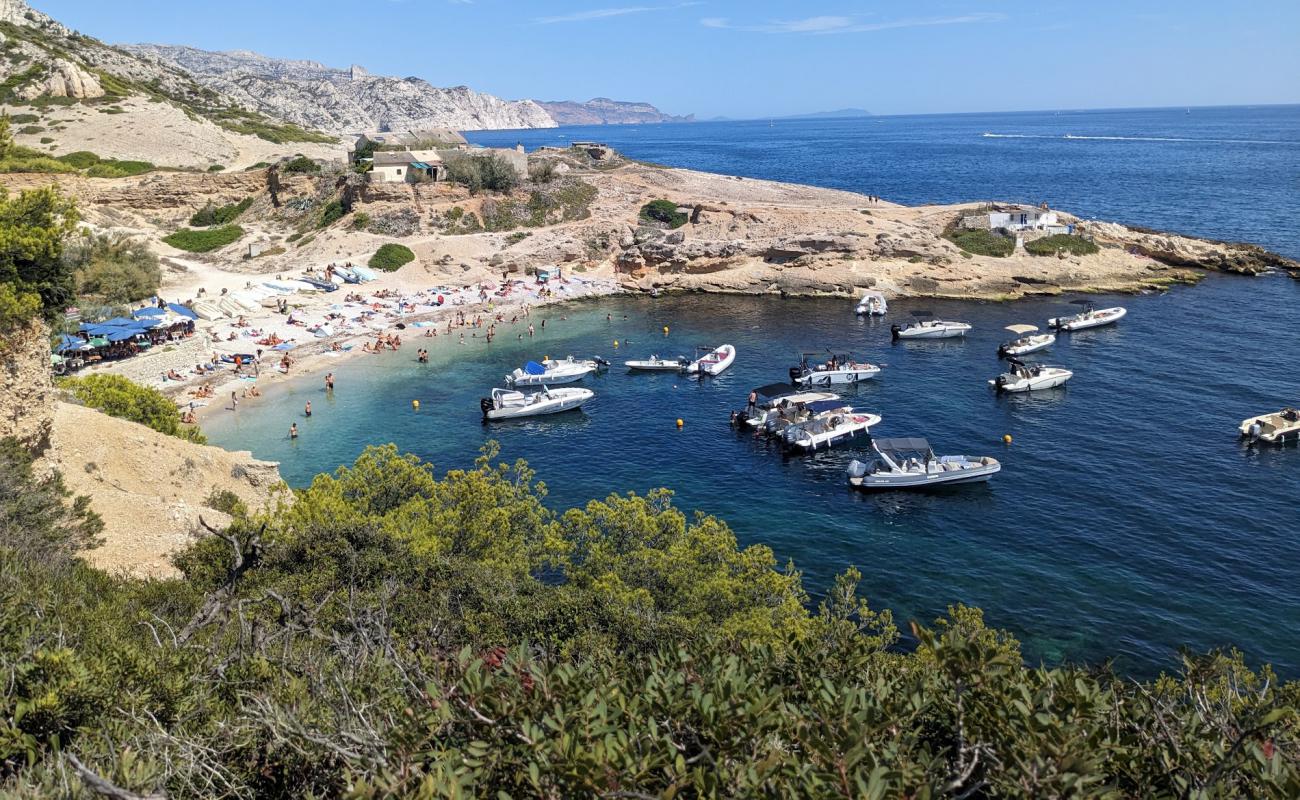 Photo of Calanque de Marseilleveyre with gray sand &  rocks surface