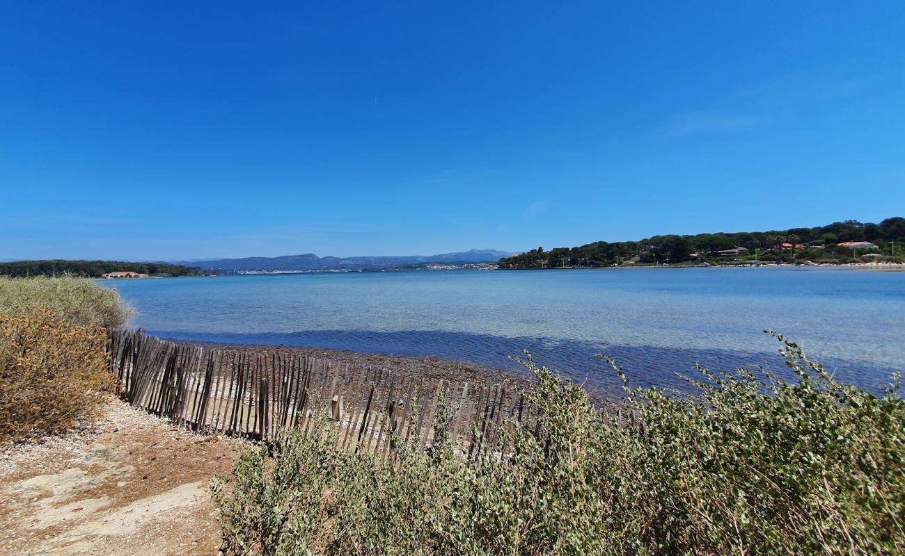 Photo of Plage du Grand Gaou with bright sand surface