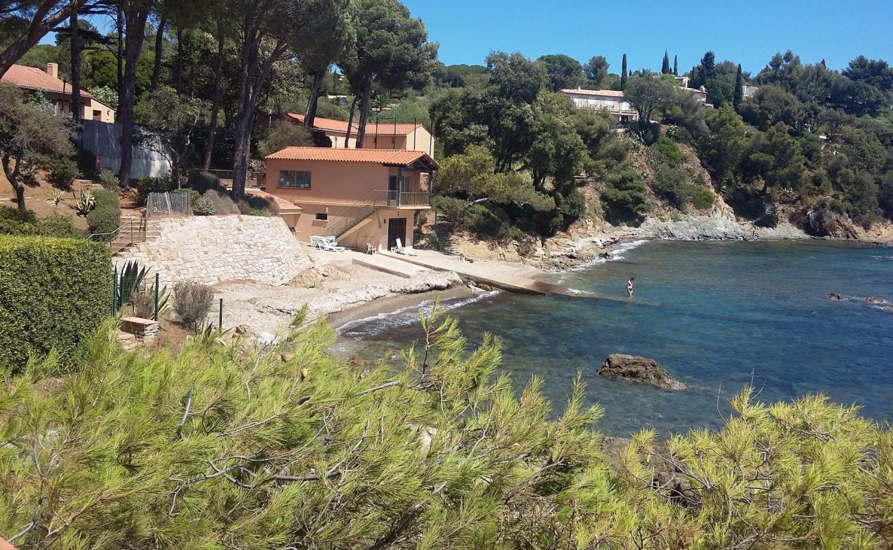 Photo of Plage de la Bouillabaisse with gray fine pebble surface