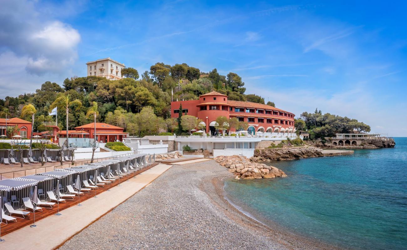 Photo of Plage de Saint-Roman with gray pebble surface