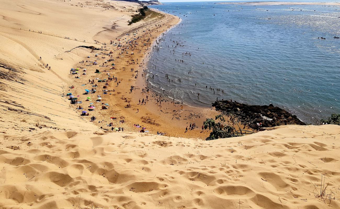 Photo of Plage de la Corniche with bright sand surface