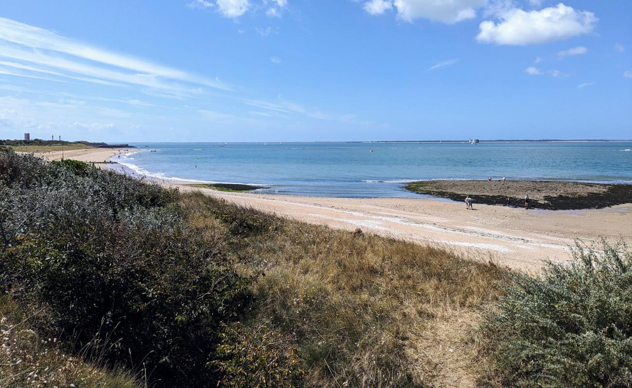 Photo of La Grande Plage with bright sand surface