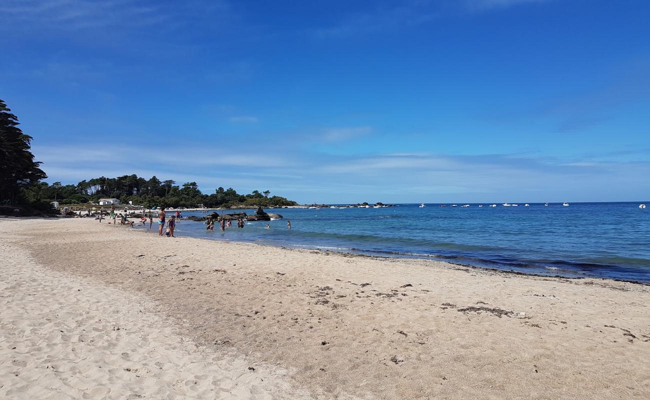 Photo of Plage des Sapins with bright sand surface