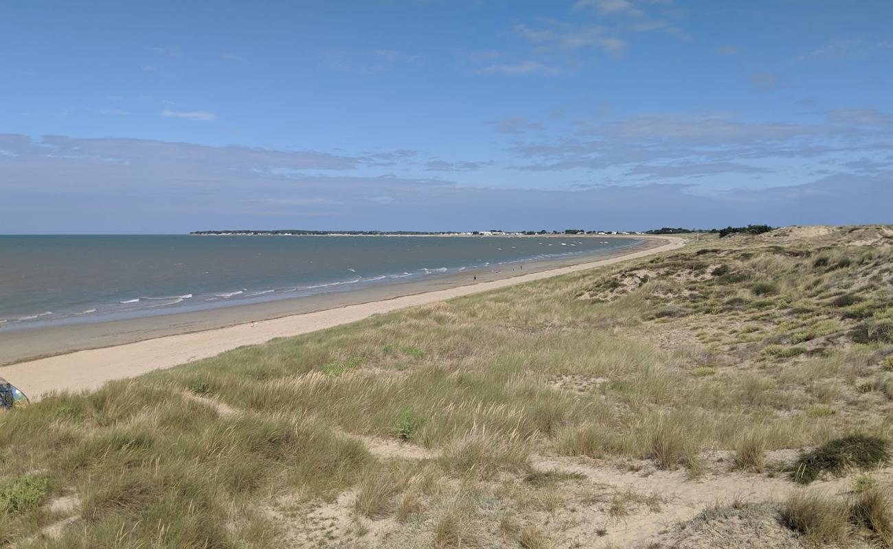 Photo of Plage des Sables d'Or with bright sand surface