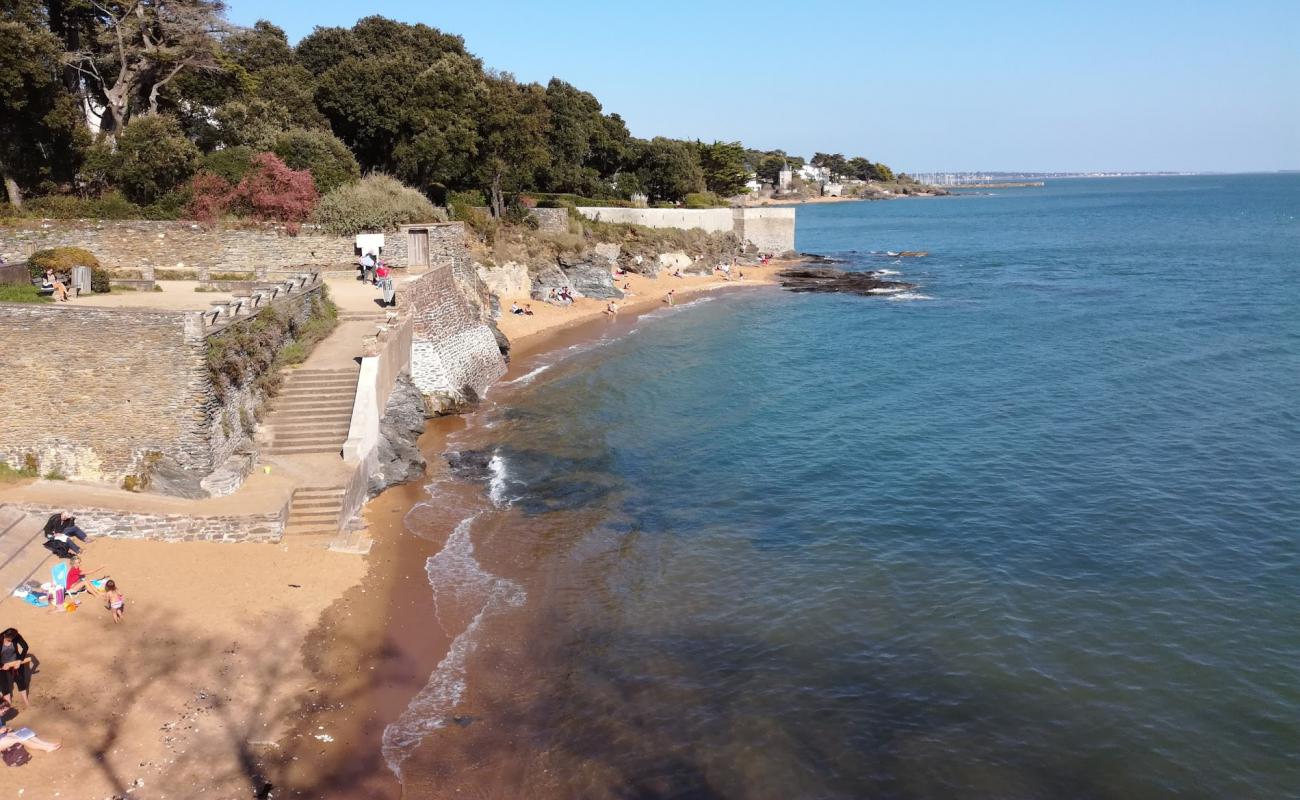 Photo of Plage de Montbeau with bright sand surface