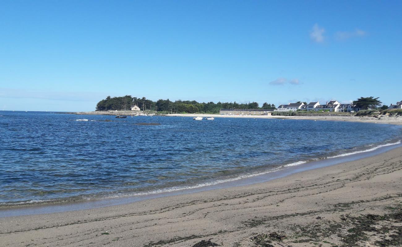 Photo of Plage de Lerat with bright sand surface