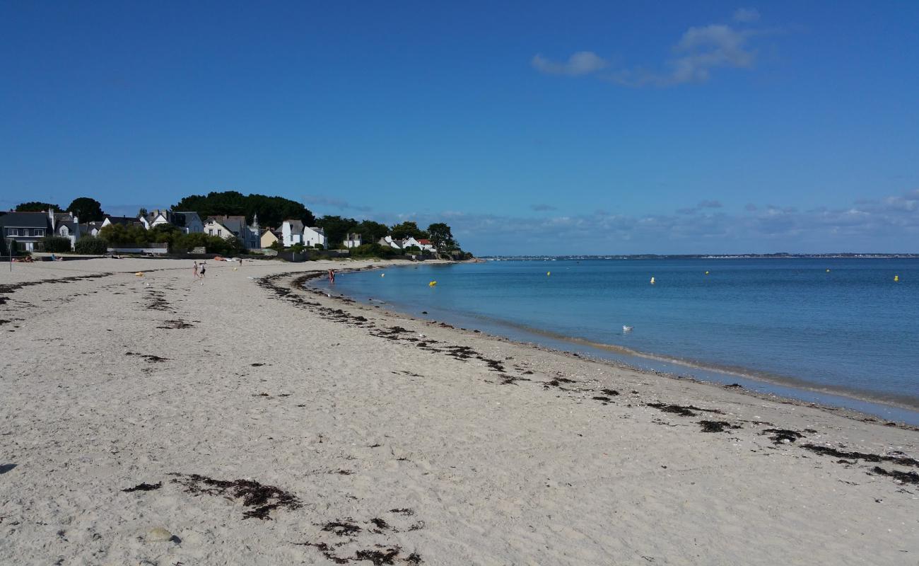 Photo of Plage de Kerbourgnec with bright sand surface