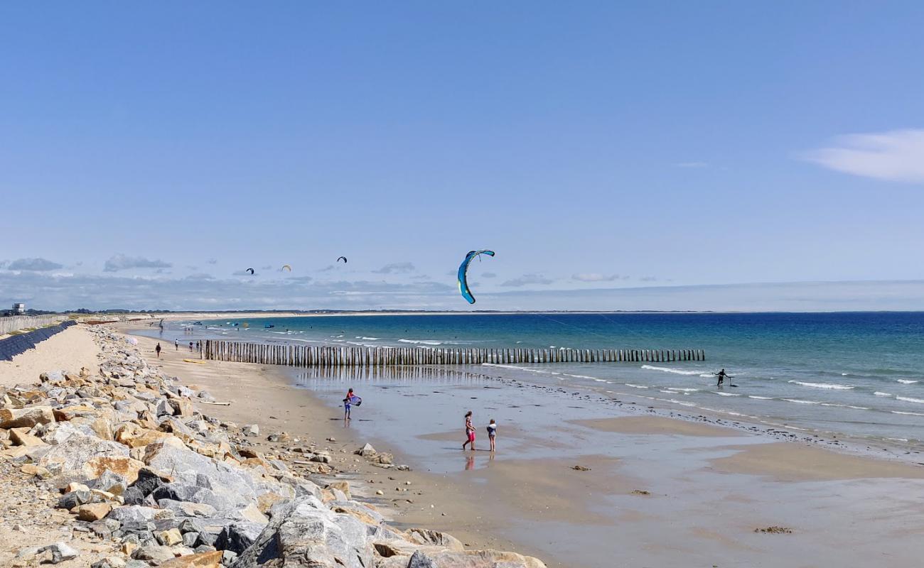 Photo of Rue de la Grande Plage with bright sand surface