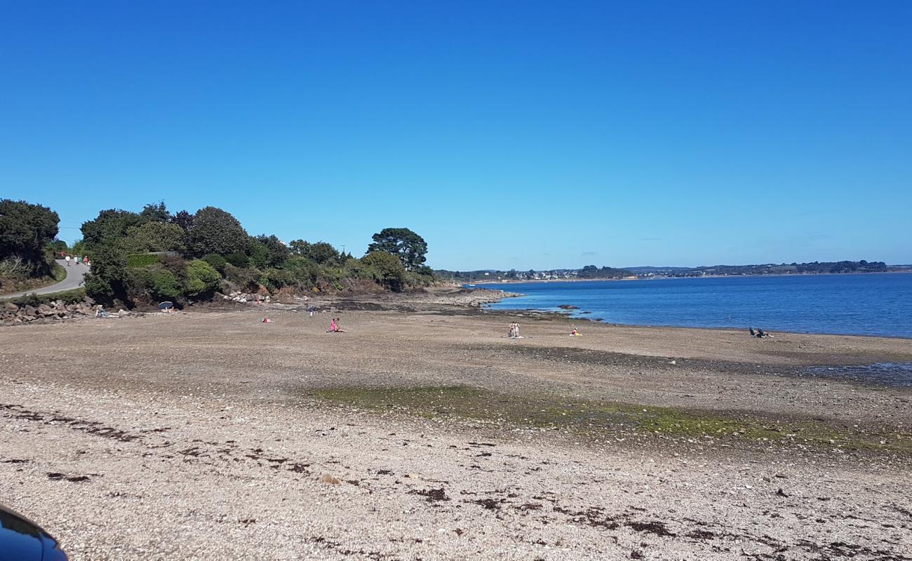 Photo of Plage de Penn al Lann with gray fine pebble surface