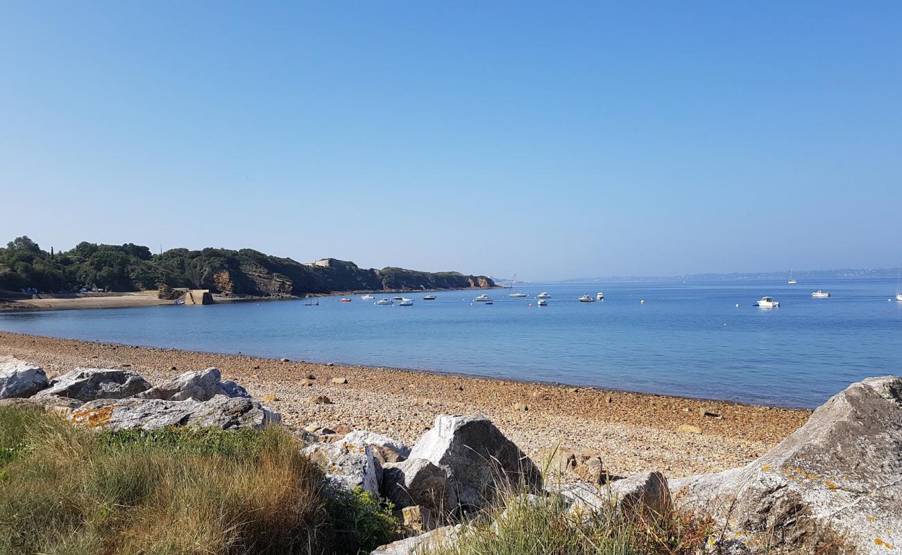 Photo of Plage de Larmor with gray pebble surface