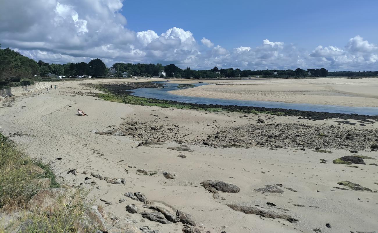 Photo of Plage La Grande Greve with bright sand surface