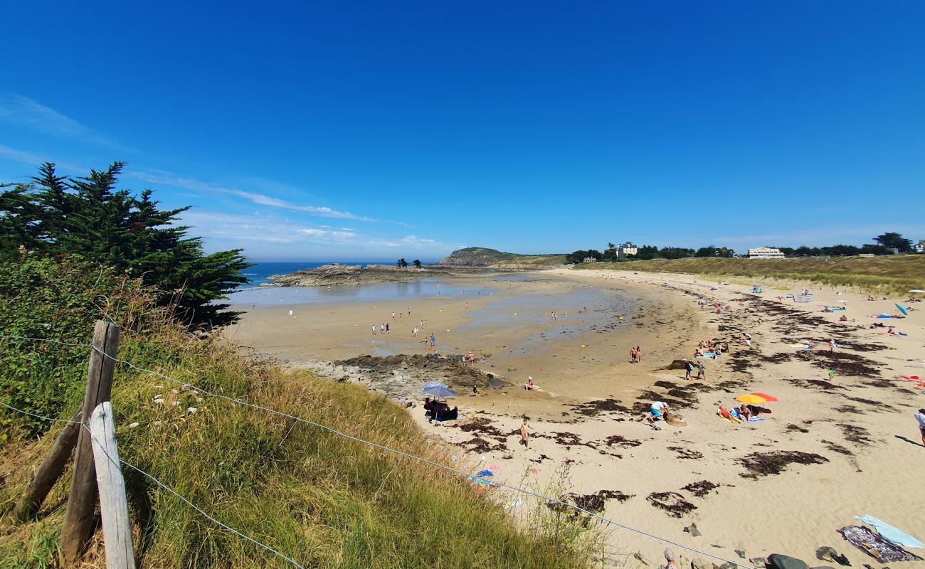 Photo of Plage du Port Hue with bright sand surface