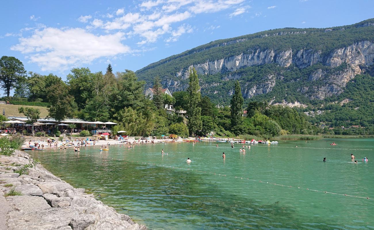 Photo of Plage de Chatillon with gray fine pebble surface