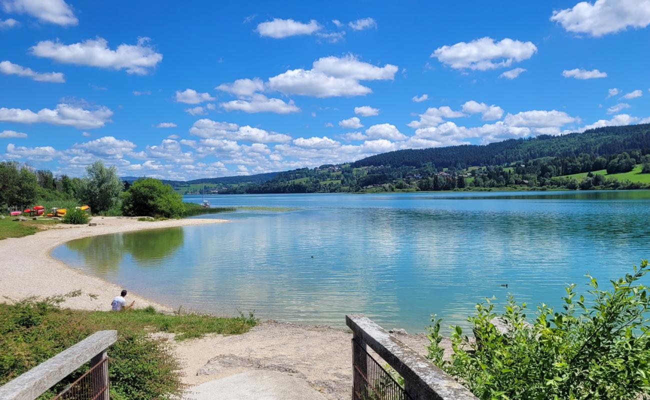 Photo of Plage du Saint Point Lac with rocks cover surface