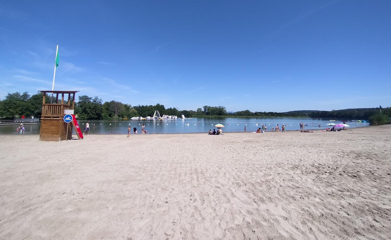 Photo of Plage Brognard with bright sand surface