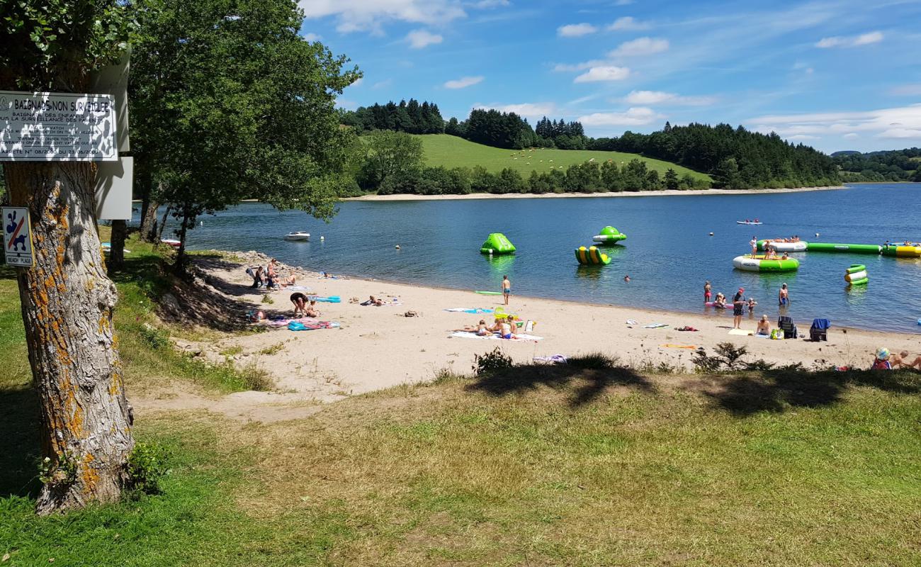 Photo of Soleil Levant Plage with bright sand surface