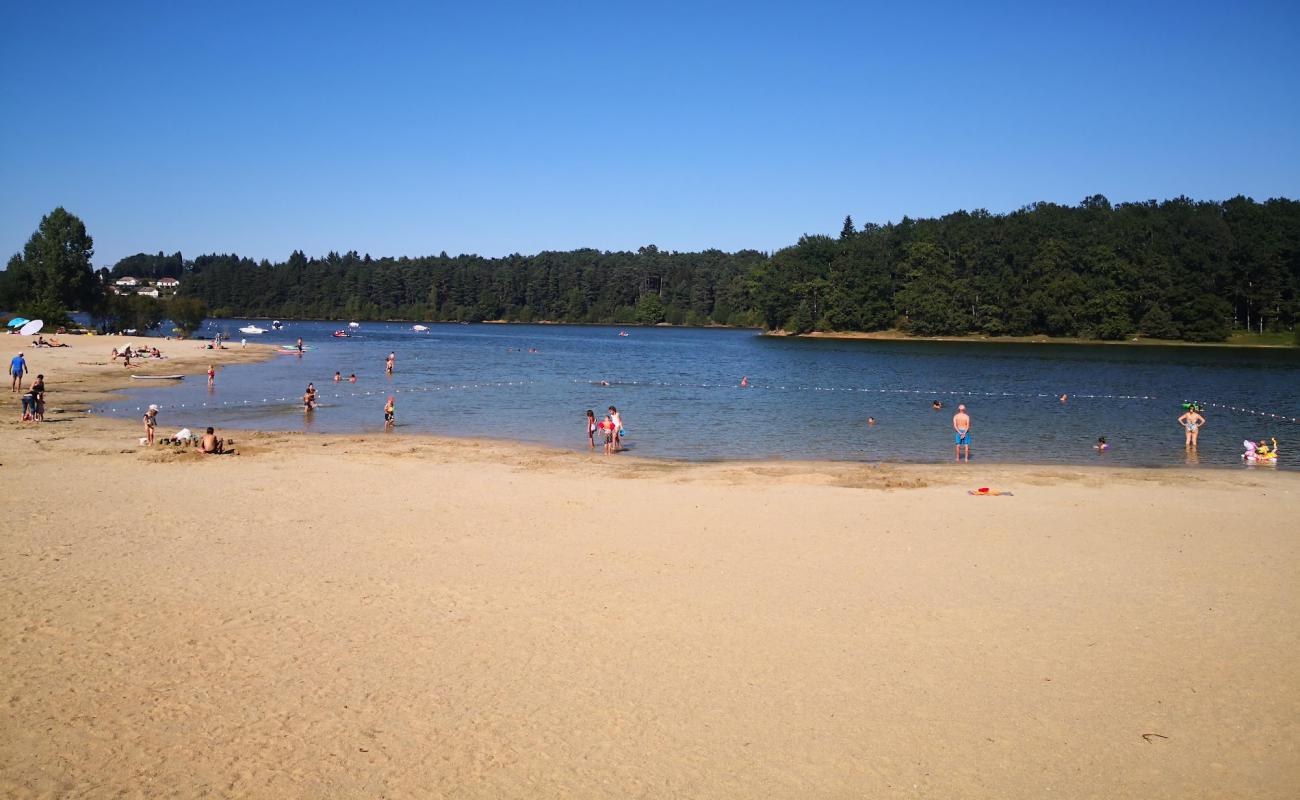 Photo of Renac Plage with bright sand surface