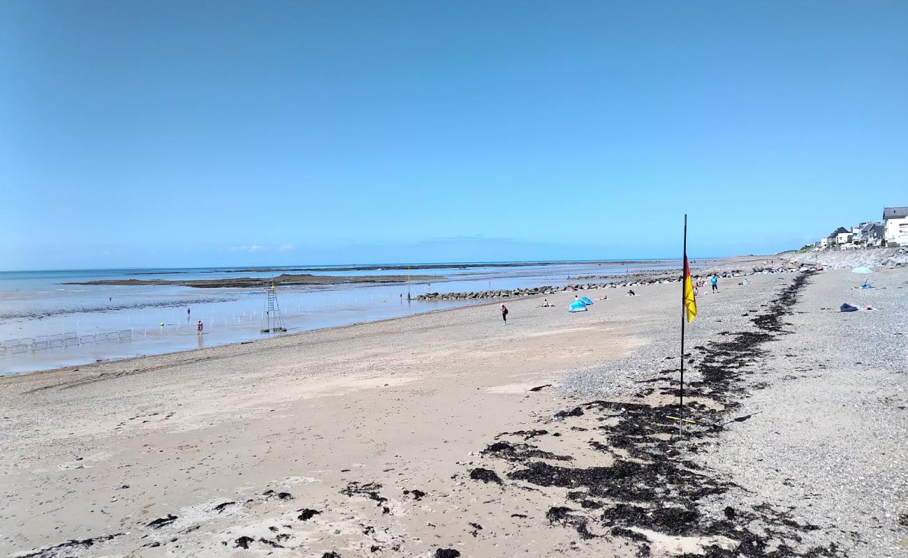 Photo of Plage d'Agon-Coutainville with bright sand surface