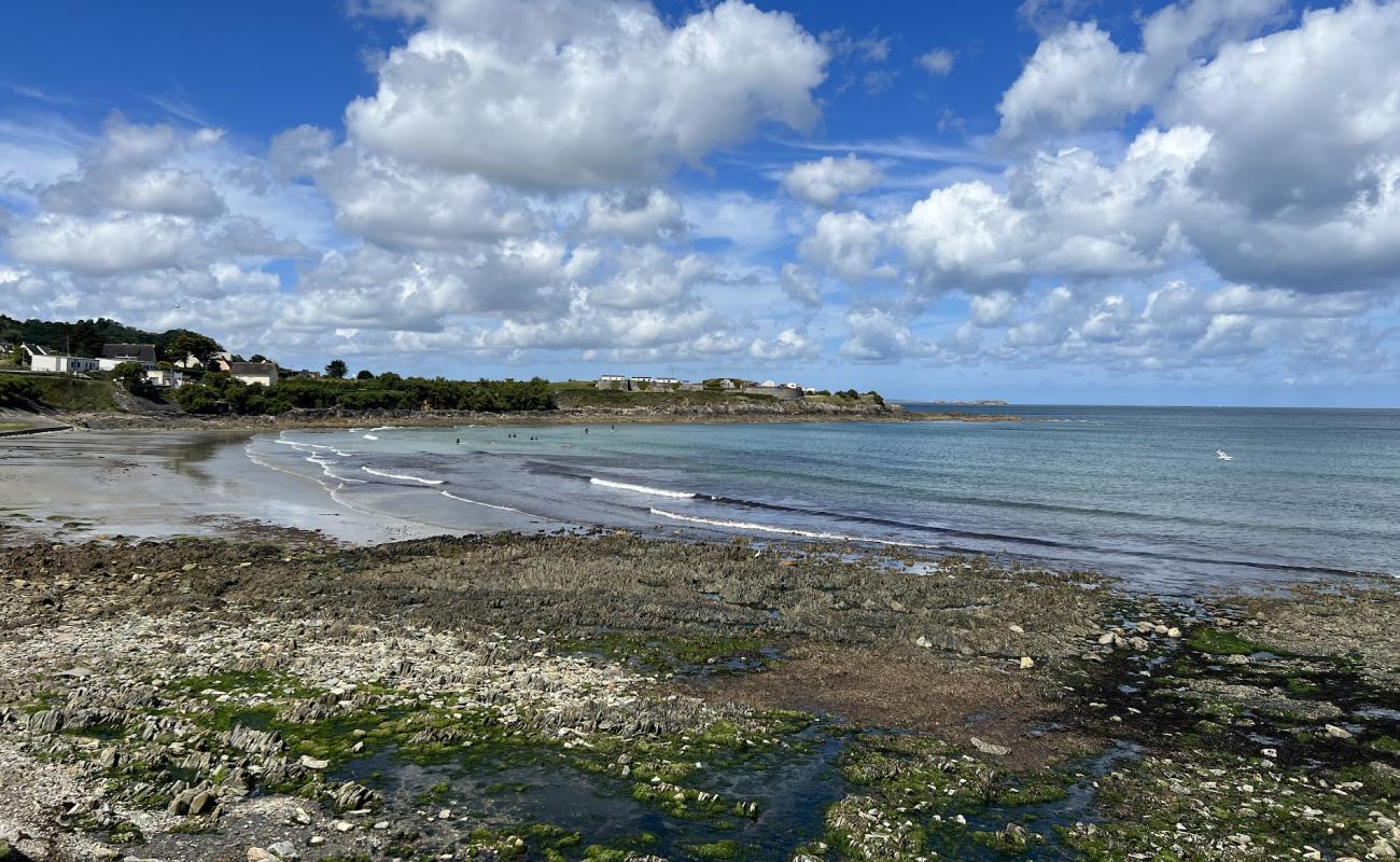 Photo of Plage de Bretteville with gray sand surface