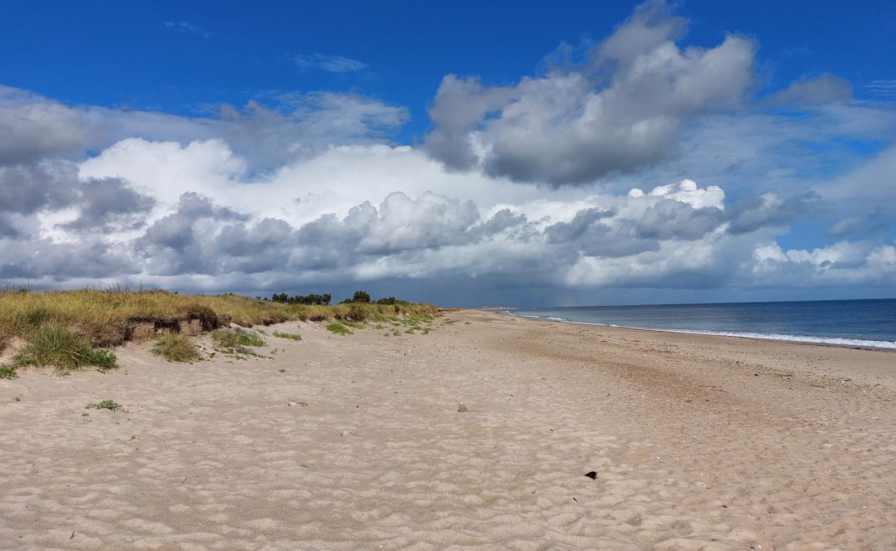 Photo of Plage De Gouberville with gray sand surface