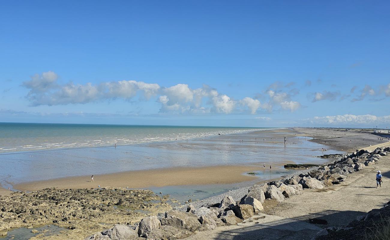 Photo of Plage d'Onival with gray pebble surface