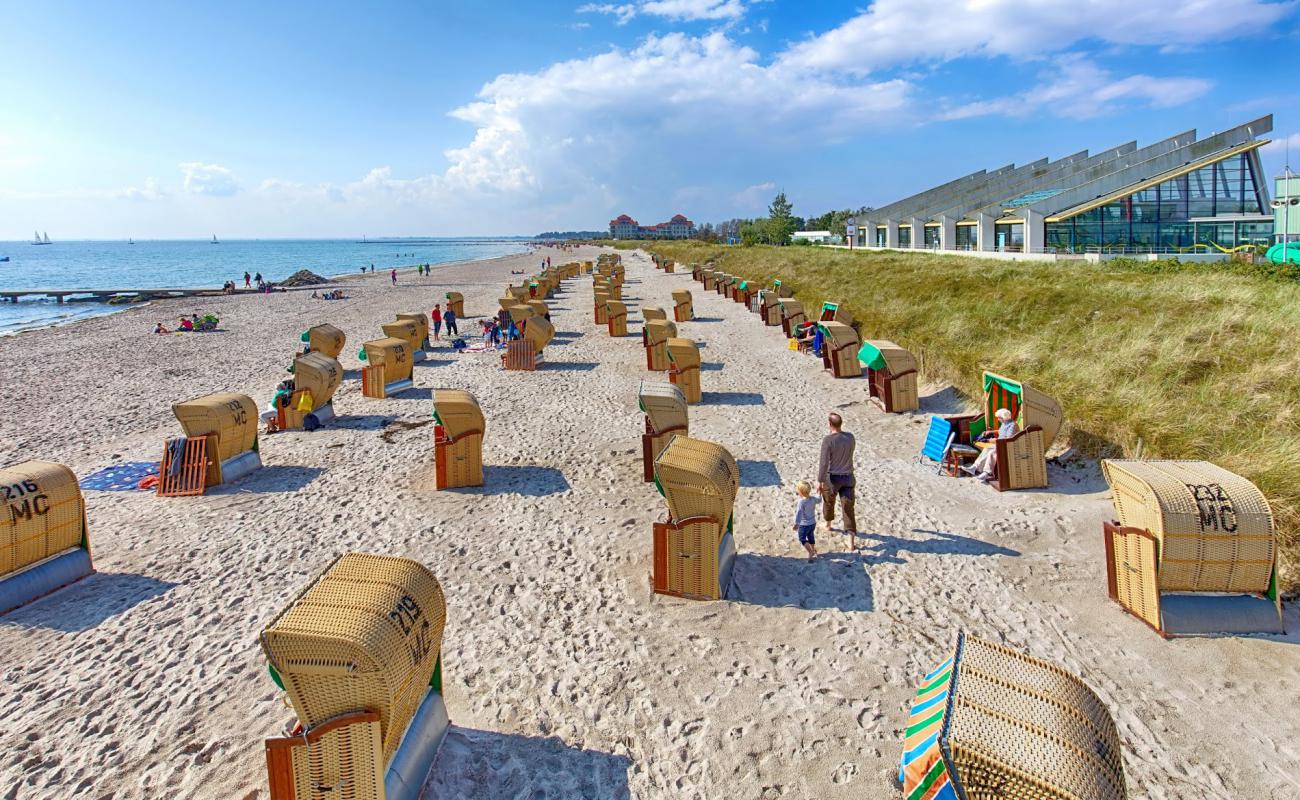 Photo of Meeschendorf strand with bright sand surface