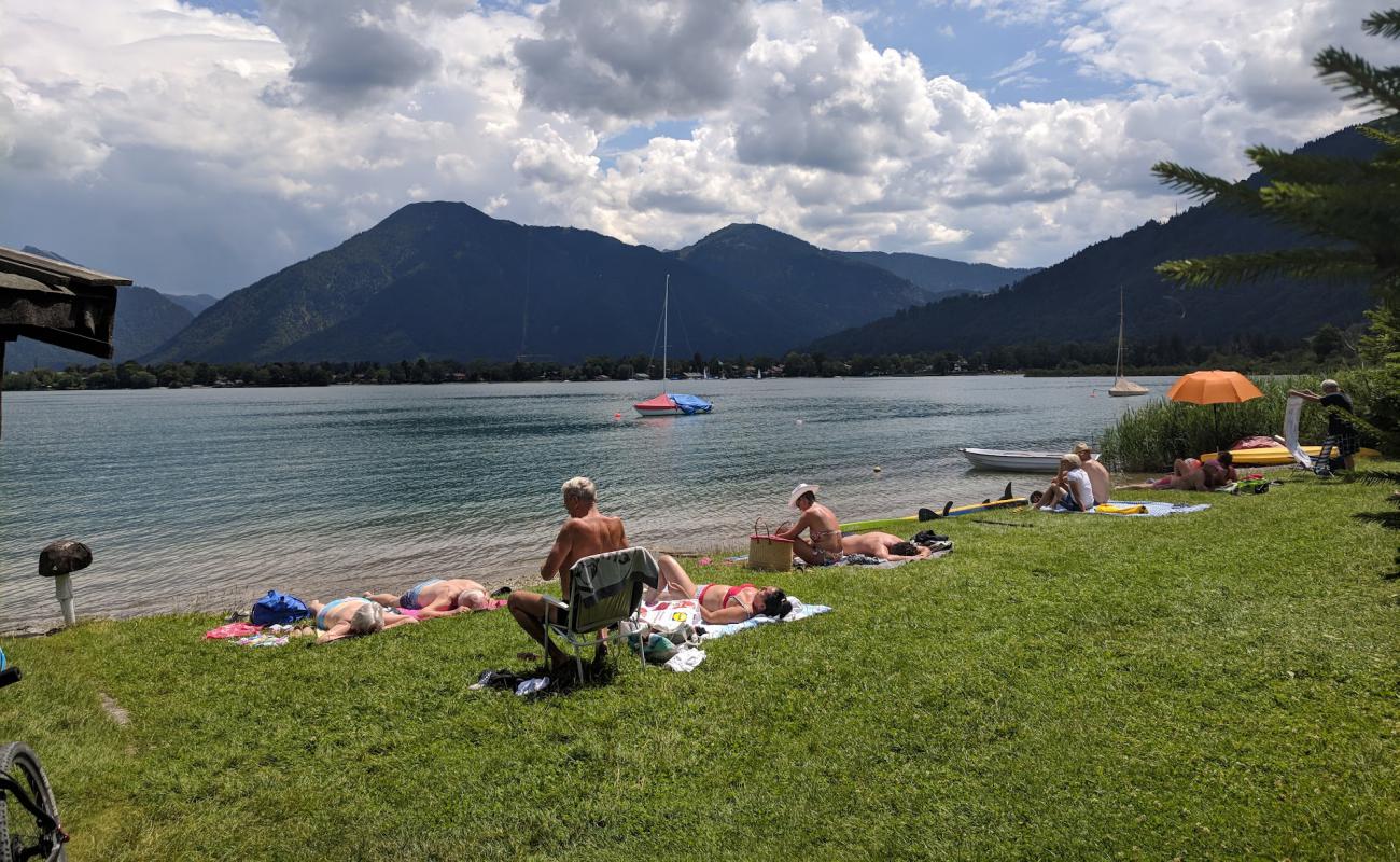 Photo of Gemeindestrand Bad Wiessee with gray pebble surface