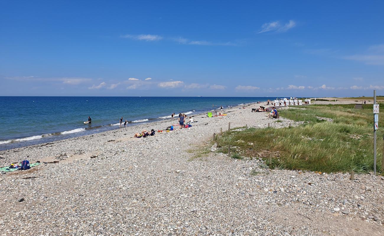 Photo of Bojendorfer strand with gray pebble surface